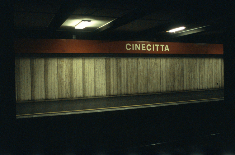 Série “Villes de cinema”, Cinecitta, Rome 2000-2010, tirage Fresson, © Laure Vasconi courtesy galerie Sit Down
