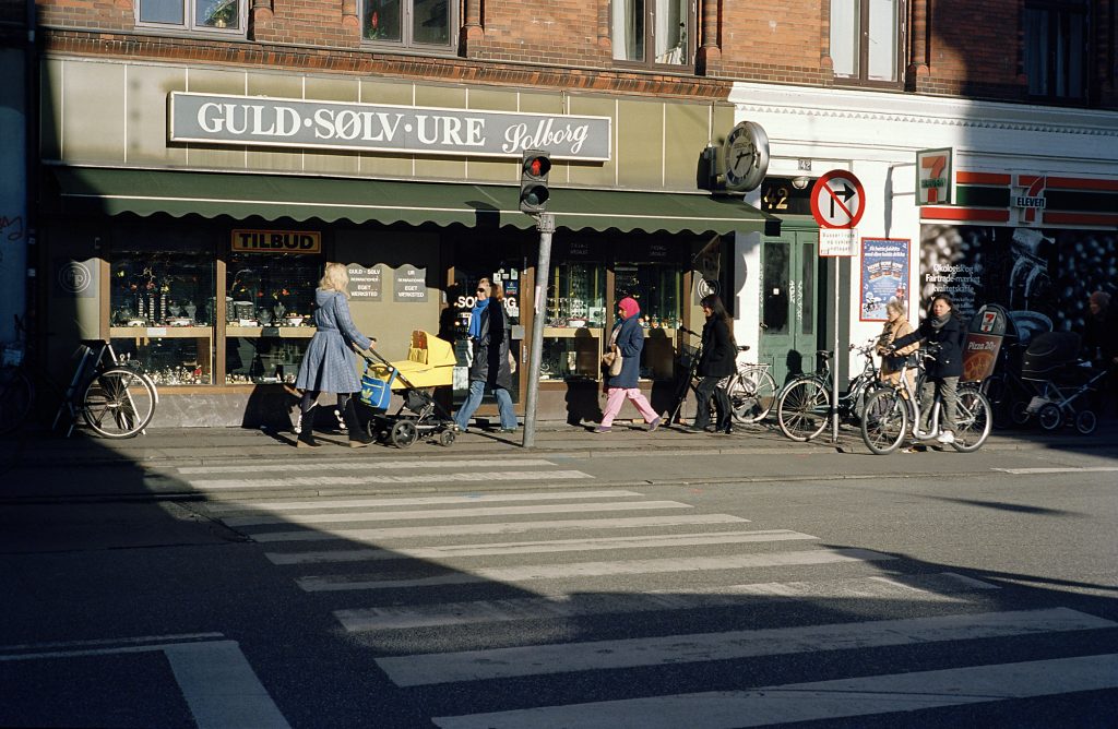 Série Failles ordinaires, Copenhague, 2010 ©Géraldine Lay courtesy of galerie SIT DOWN